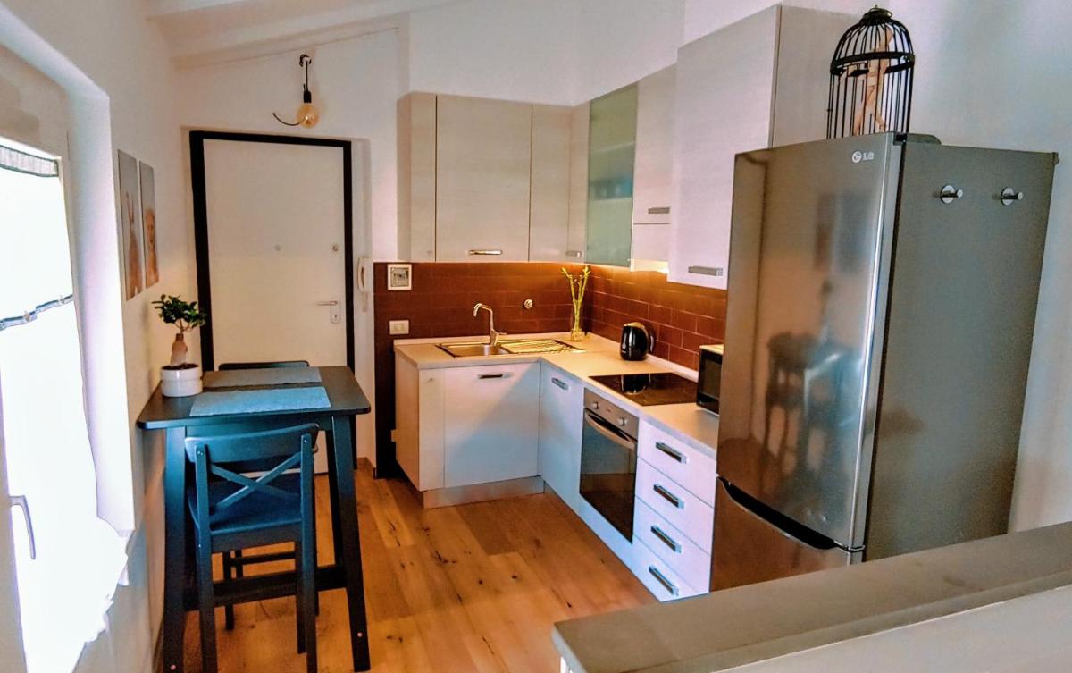 Suitetrails - DB House, Town Center Apartment, self check in