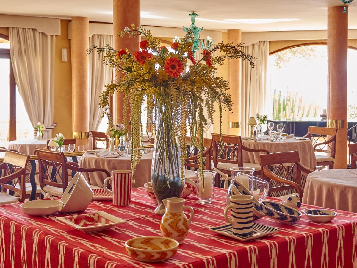 Comida en o cerca de este hotel