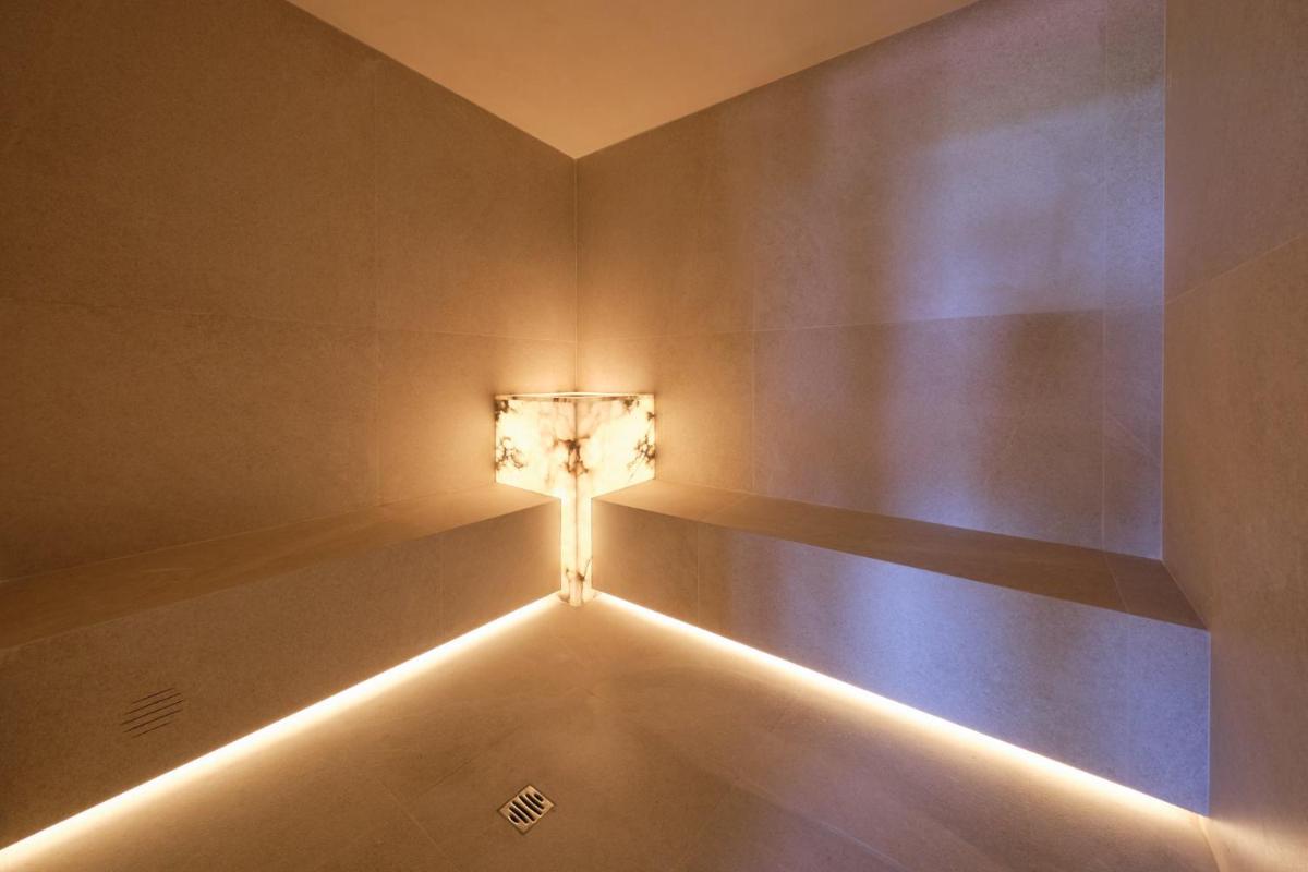 Un baño de Son Penya Adults Only Petit Hotel & Spa