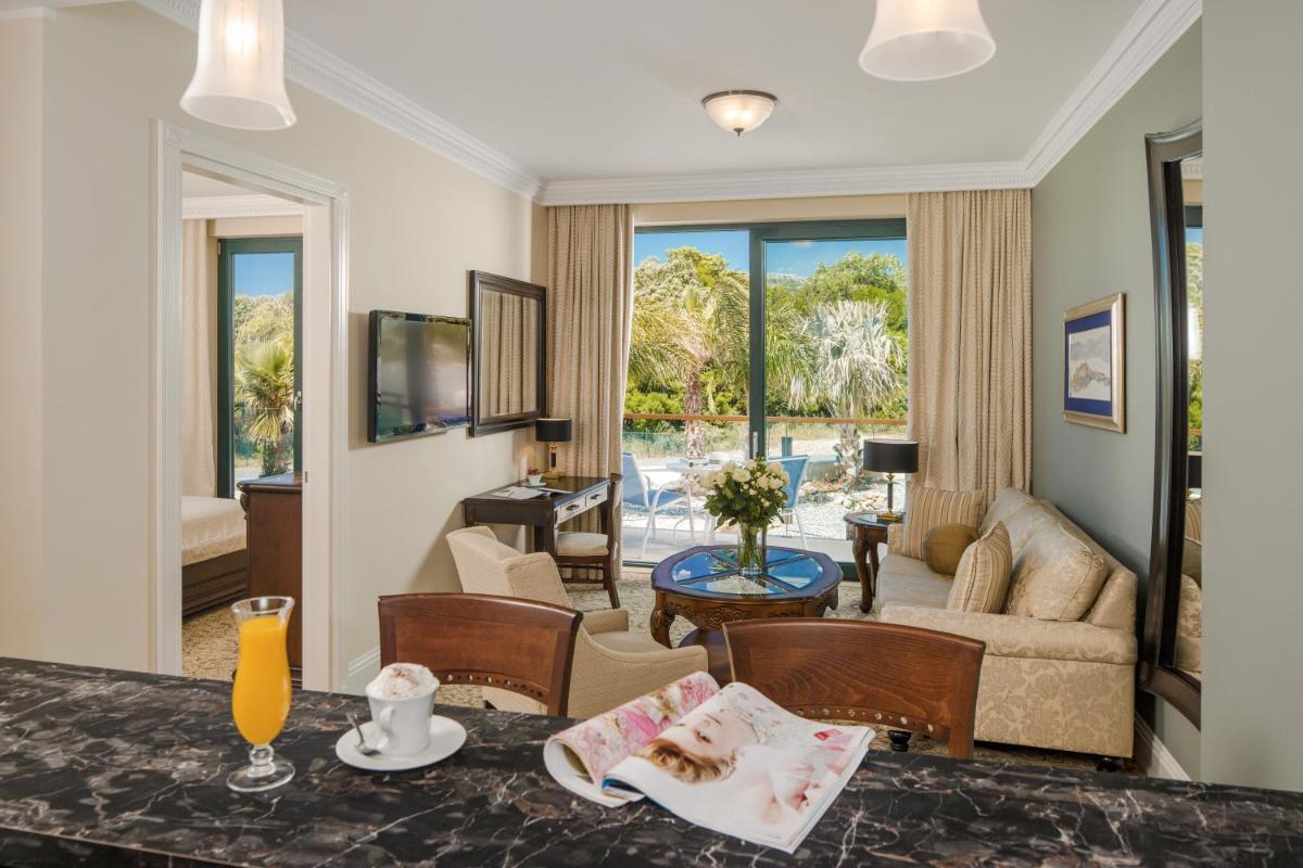 Royal Princess Hotel - Housity