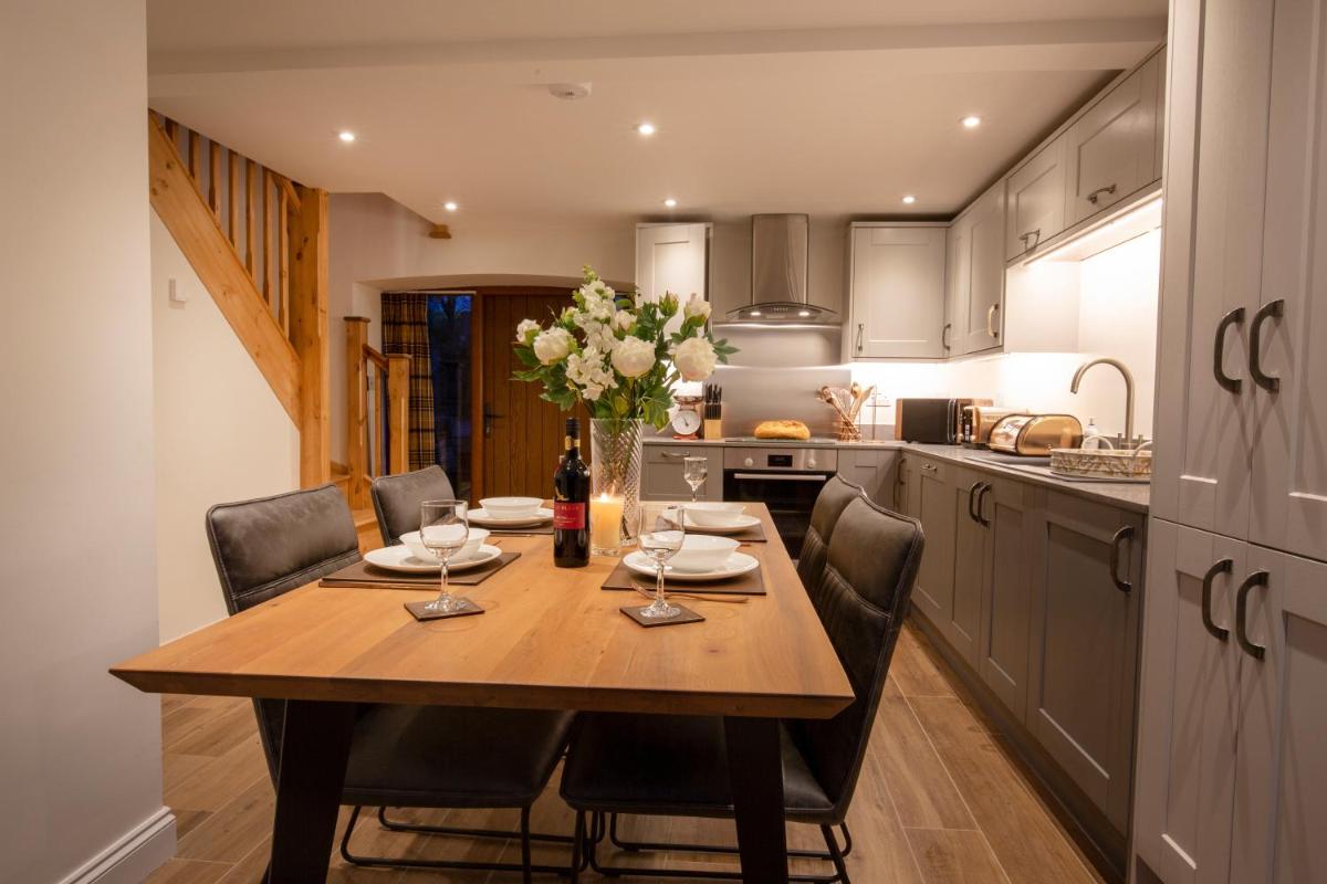 Springhouse Cottages - Housity