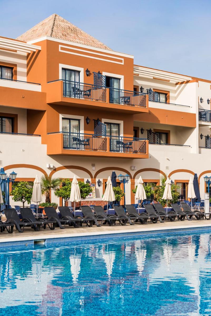 A piscina em ou perto de Vila Gale Tavira