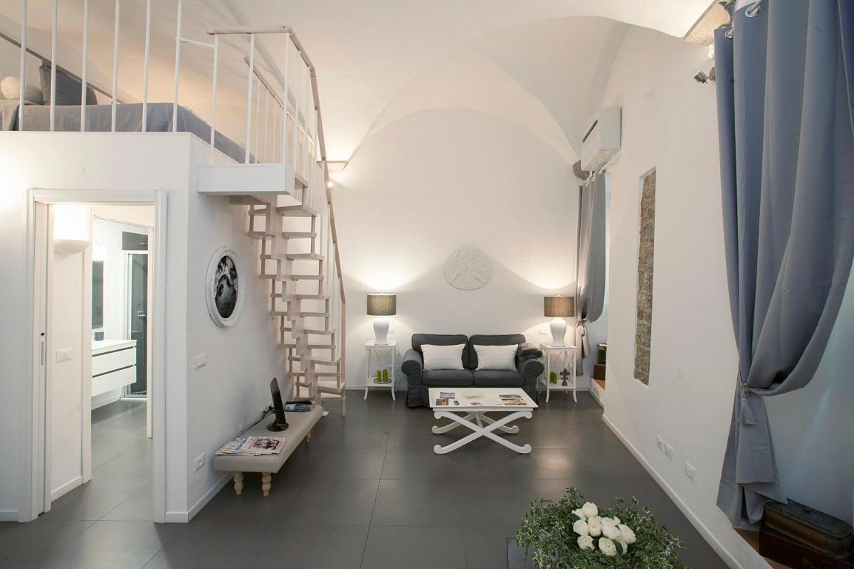 La Casa Bianca - Housity