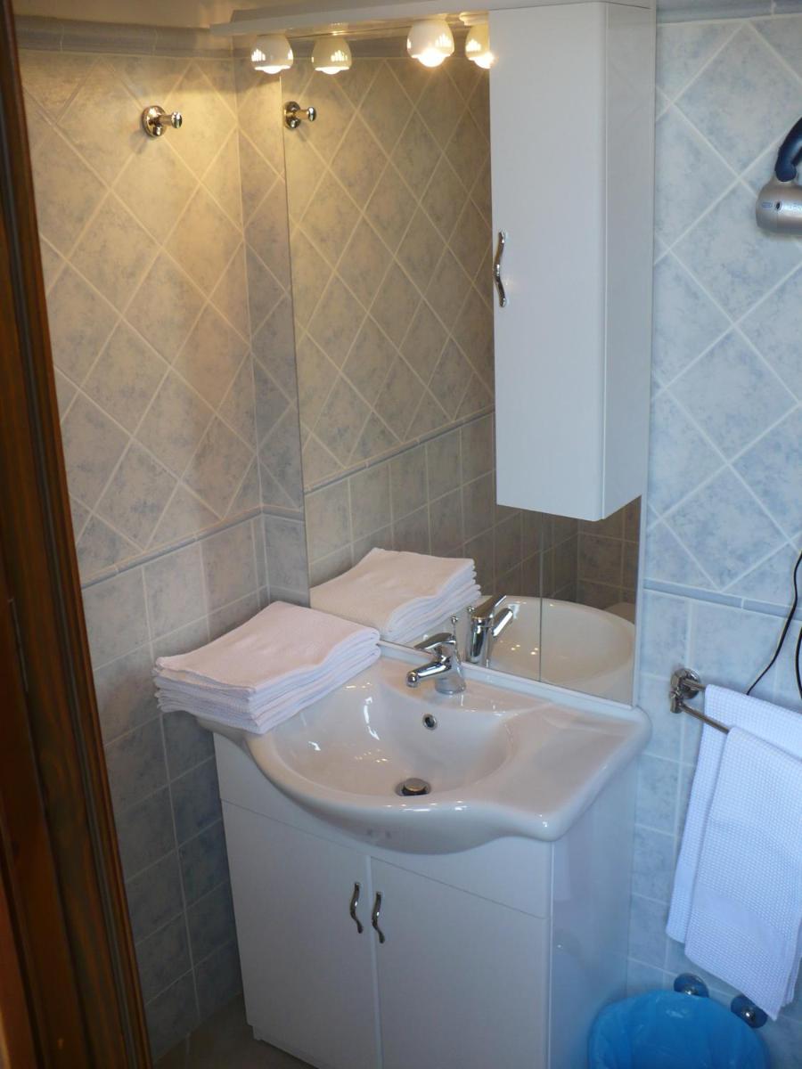 Solo Per Quattro - Housity