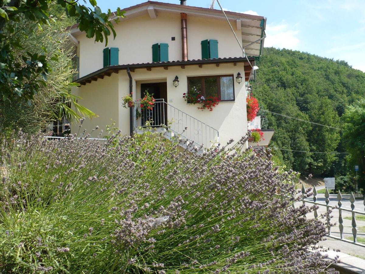 Solo Per Quattro - Housity