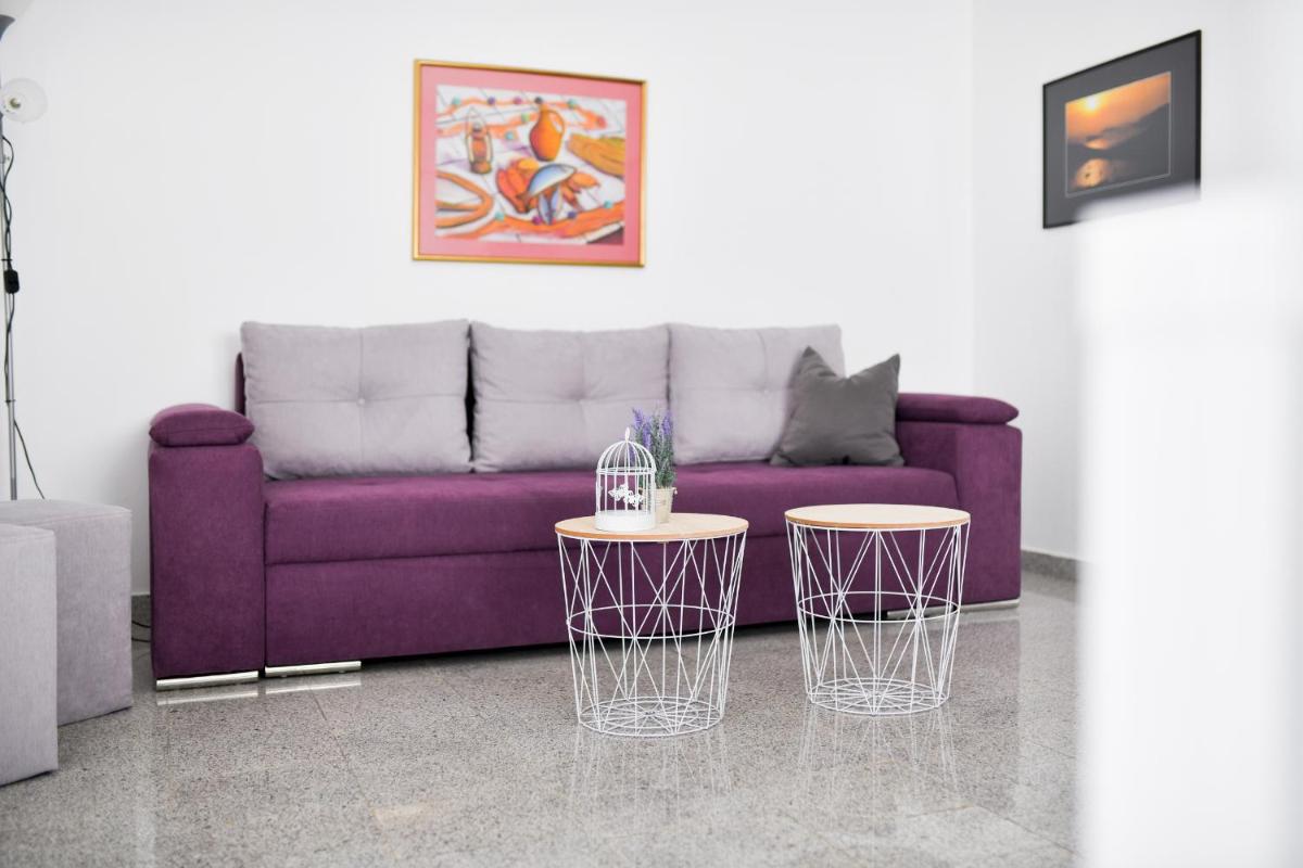 Apartments Martom - Housity