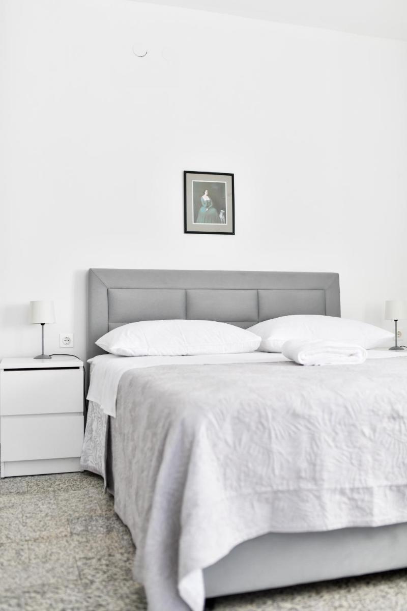 Apartments Martom - Housity