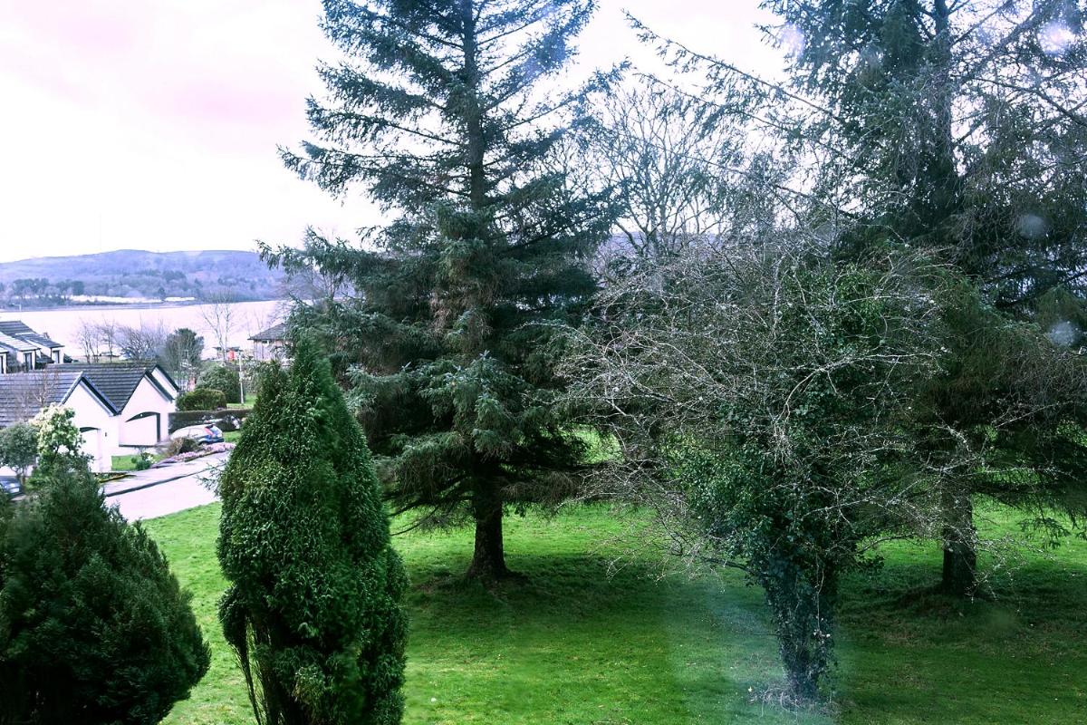 Butler's Apartment. Flat 5, Dalmore House, Helensburgh, Scotland G84 8JP - Housity