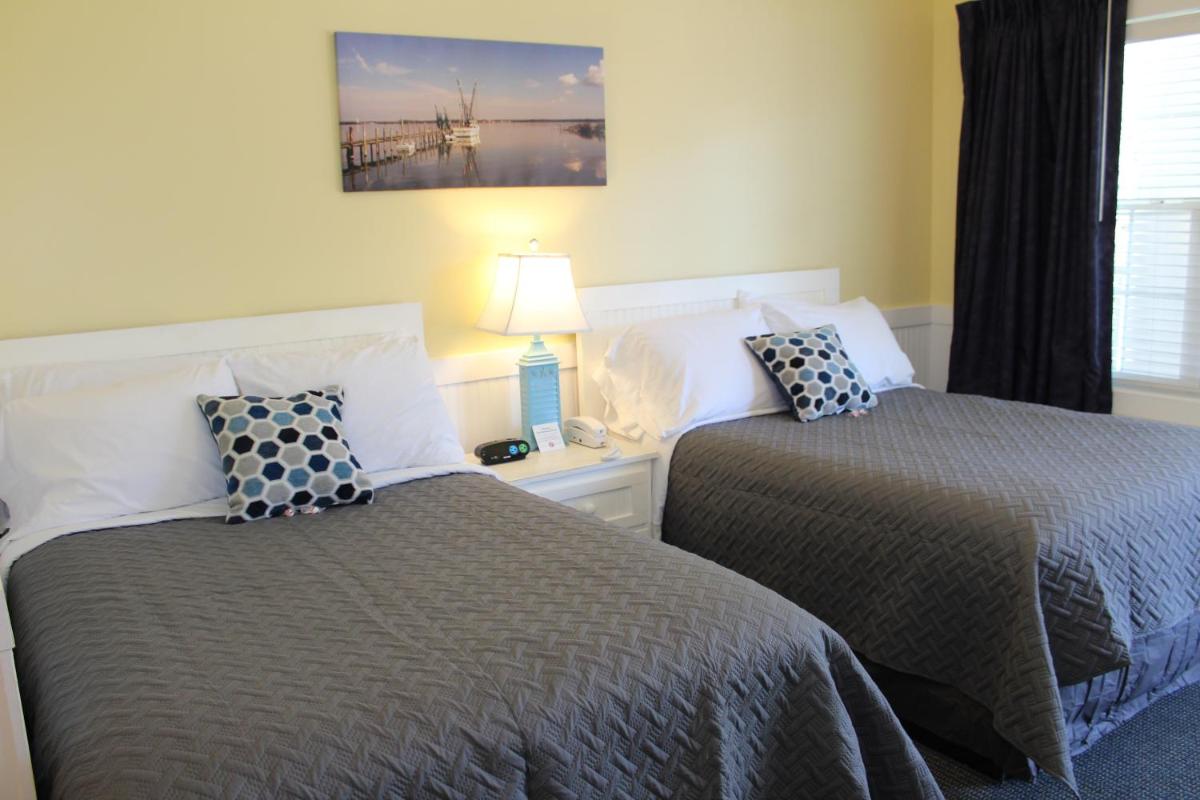 Topsail Shores Inn - Housity