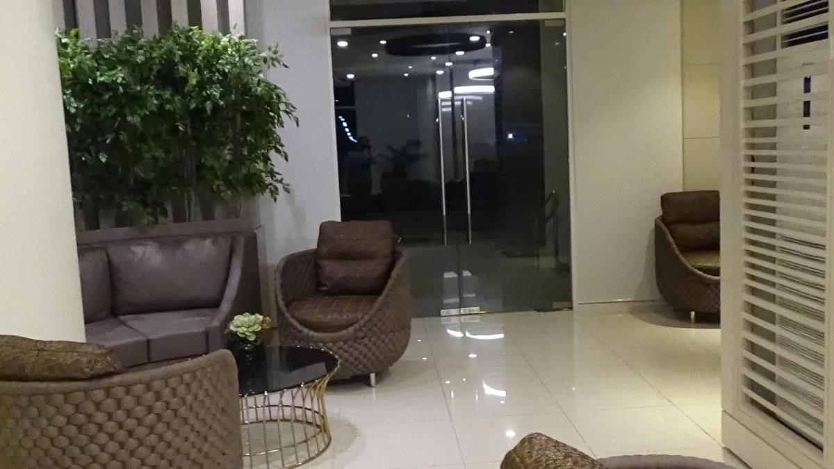 1BR Grace Residences w/ Internet- near BGC/McKinley - Housity