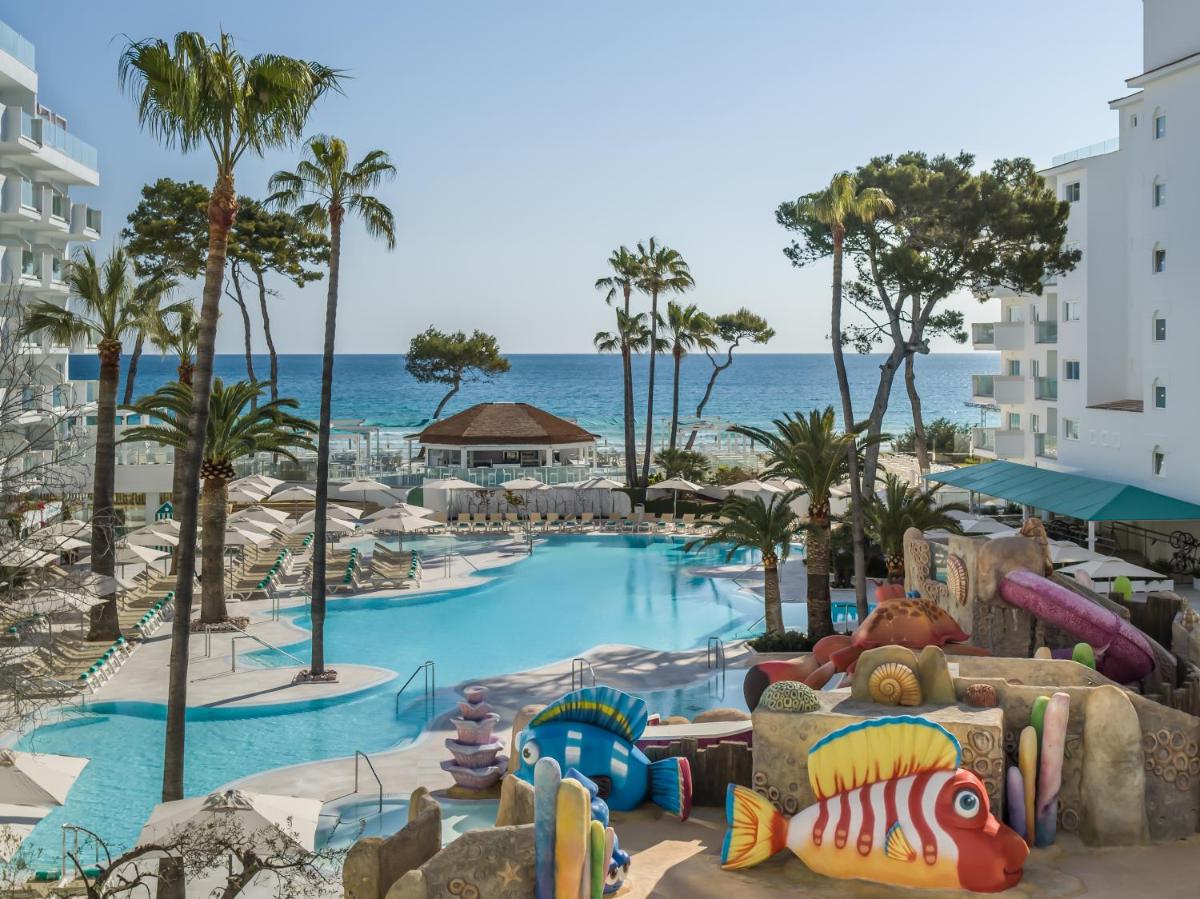 Piscina en o cerca de Iberostar Waves Alcudia Park