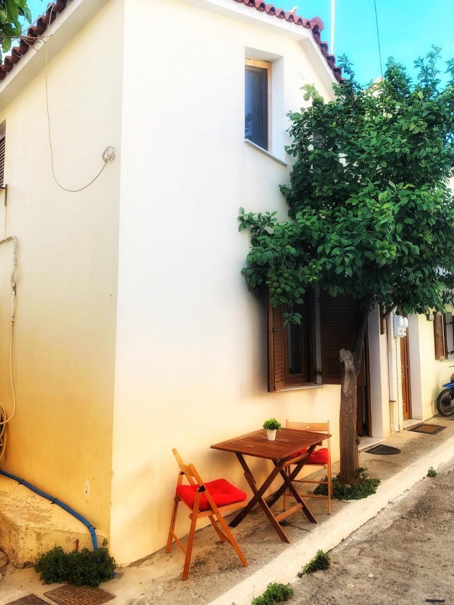 Romantic maisonette in the heart of Pythagoreio LH door - Housity