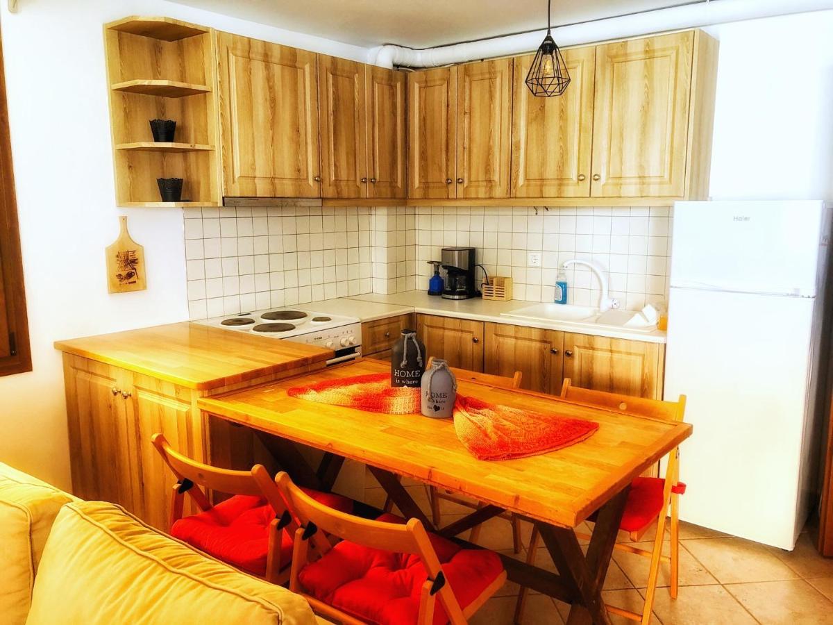 Suitetrails - Romantic maisonette in the heart of Pythagoreio LH door