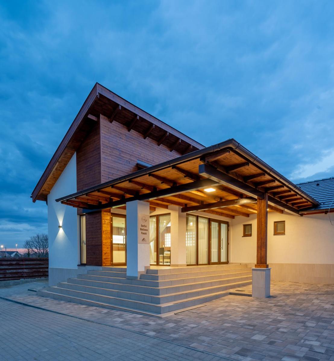 DorEsz Wellness Panzió - Housity