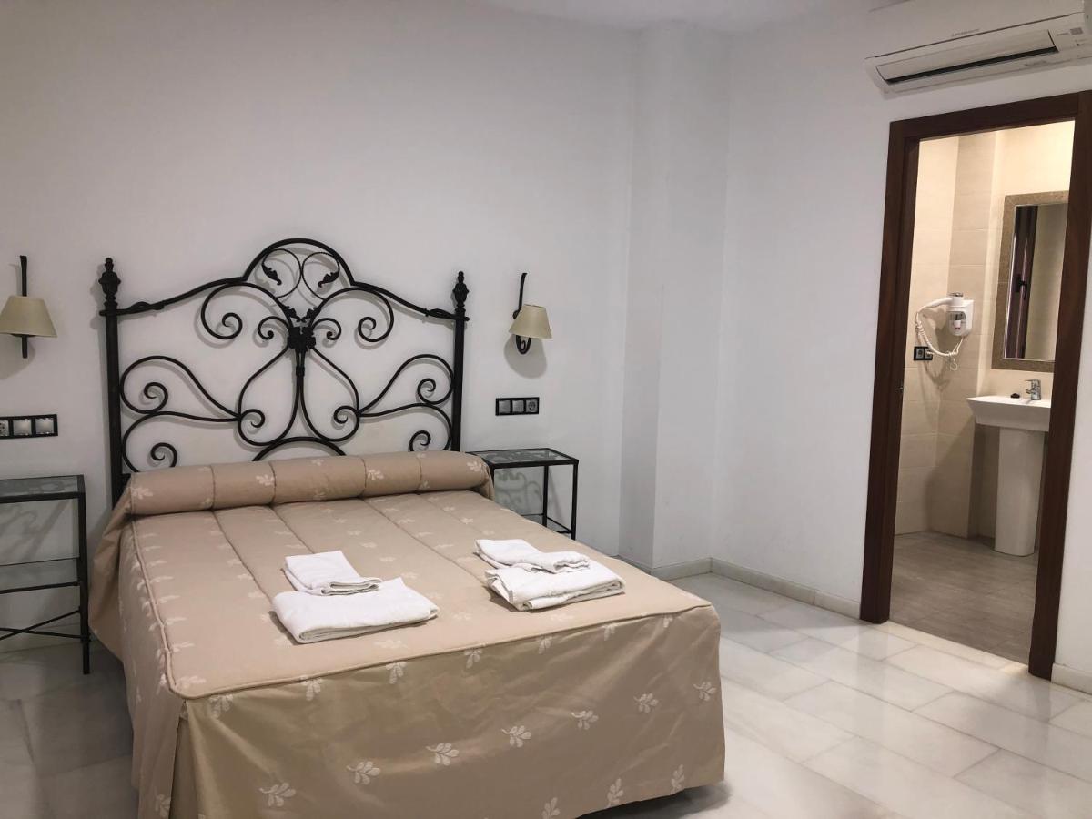 Suitetrails - Hostal Almanzor