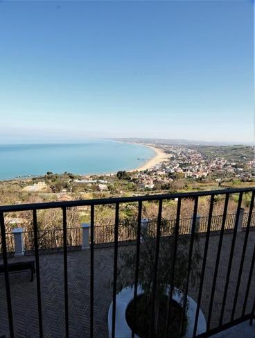 Casa Amblingh sul Golfo delle Meraviglie - Housity