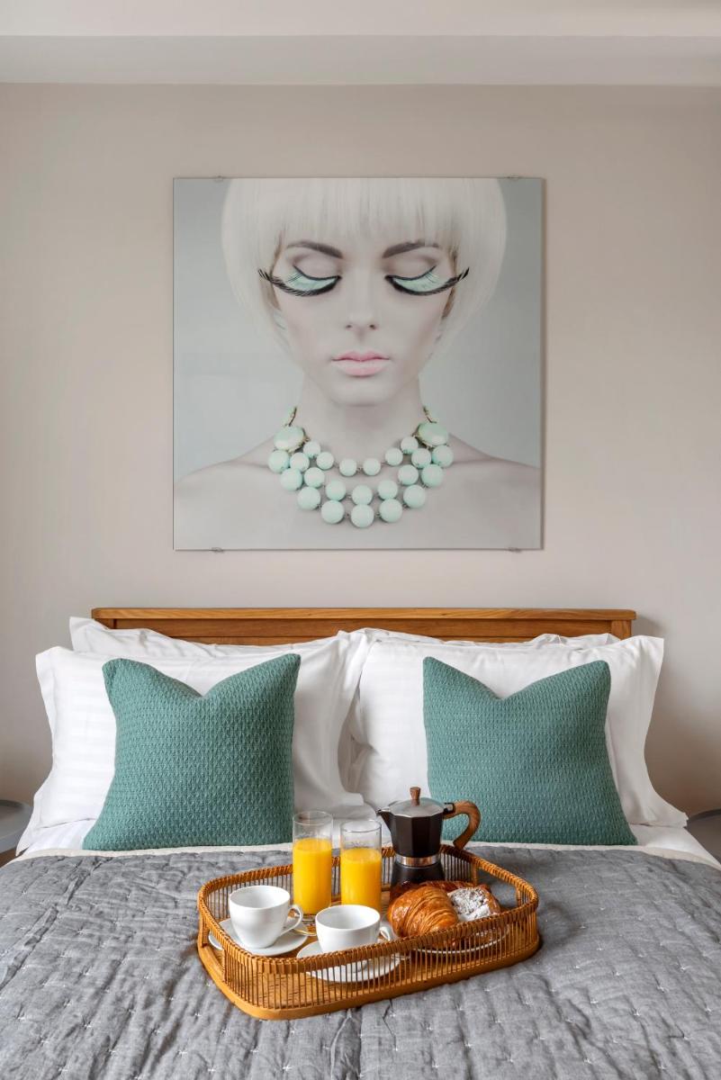 Superior Stays Luxury Apartments - Bath City Centre - Housity