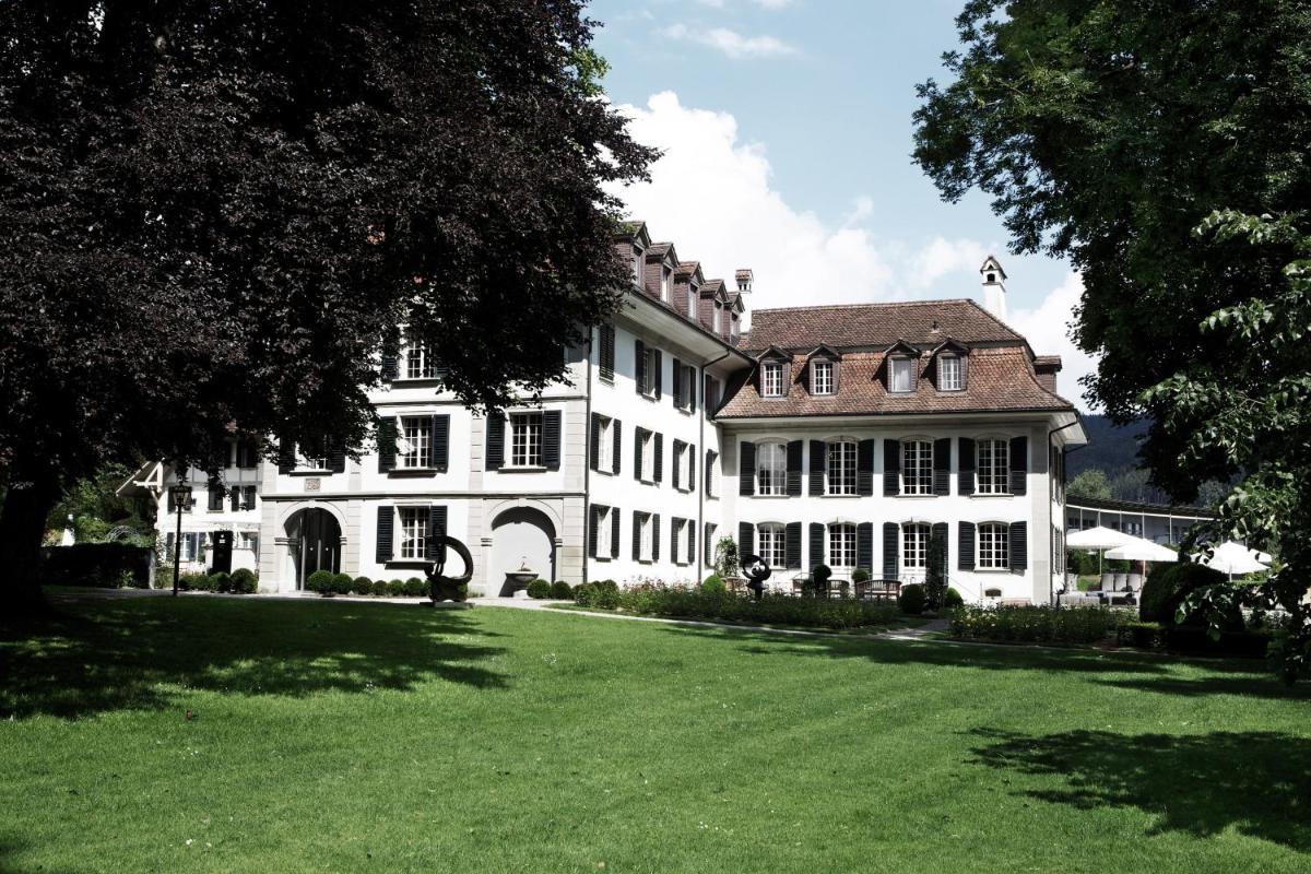 Hotel Schloss Hünigen - Hizvo
