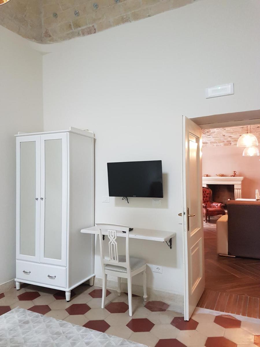 La Dimora del Falconiere - Luxury Suites - Hizvo