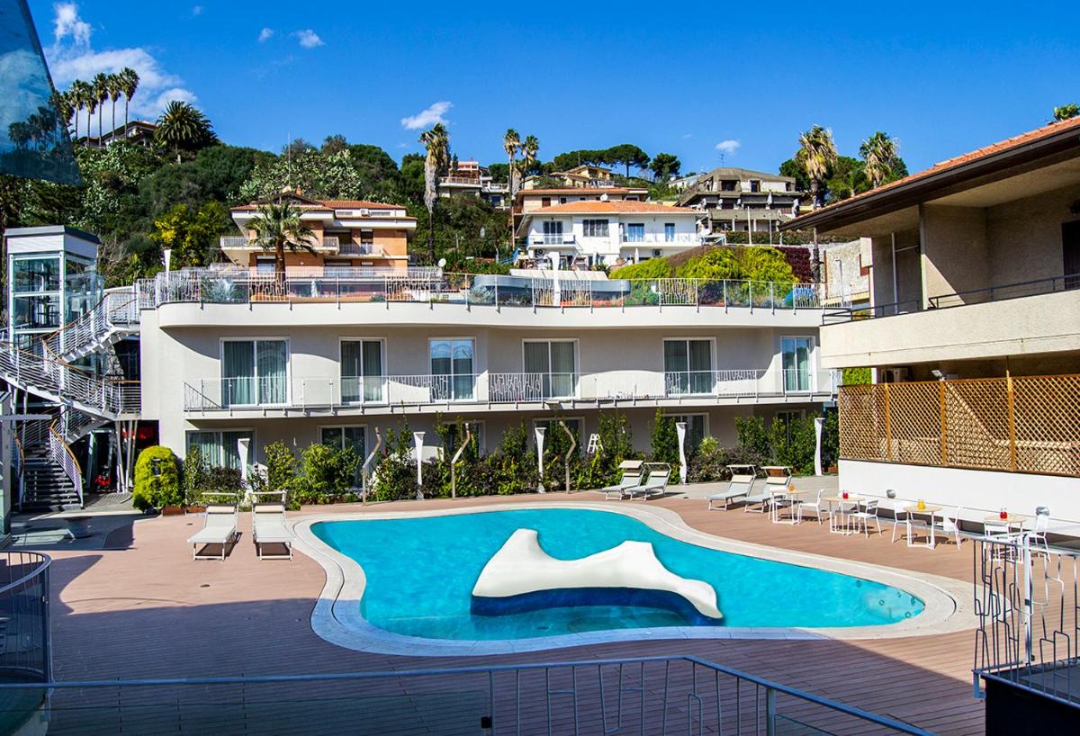 Ciclope Resort - Housity