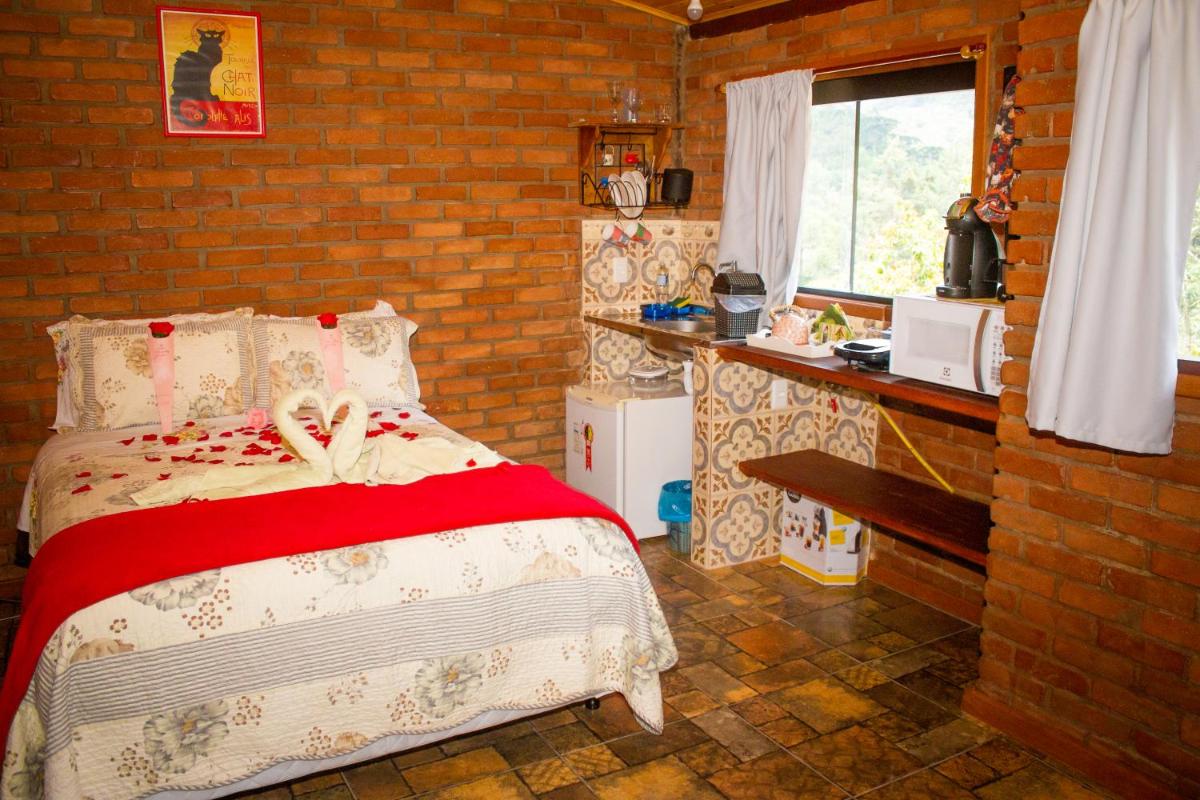 Chalés Lirio dos Vales - Housity