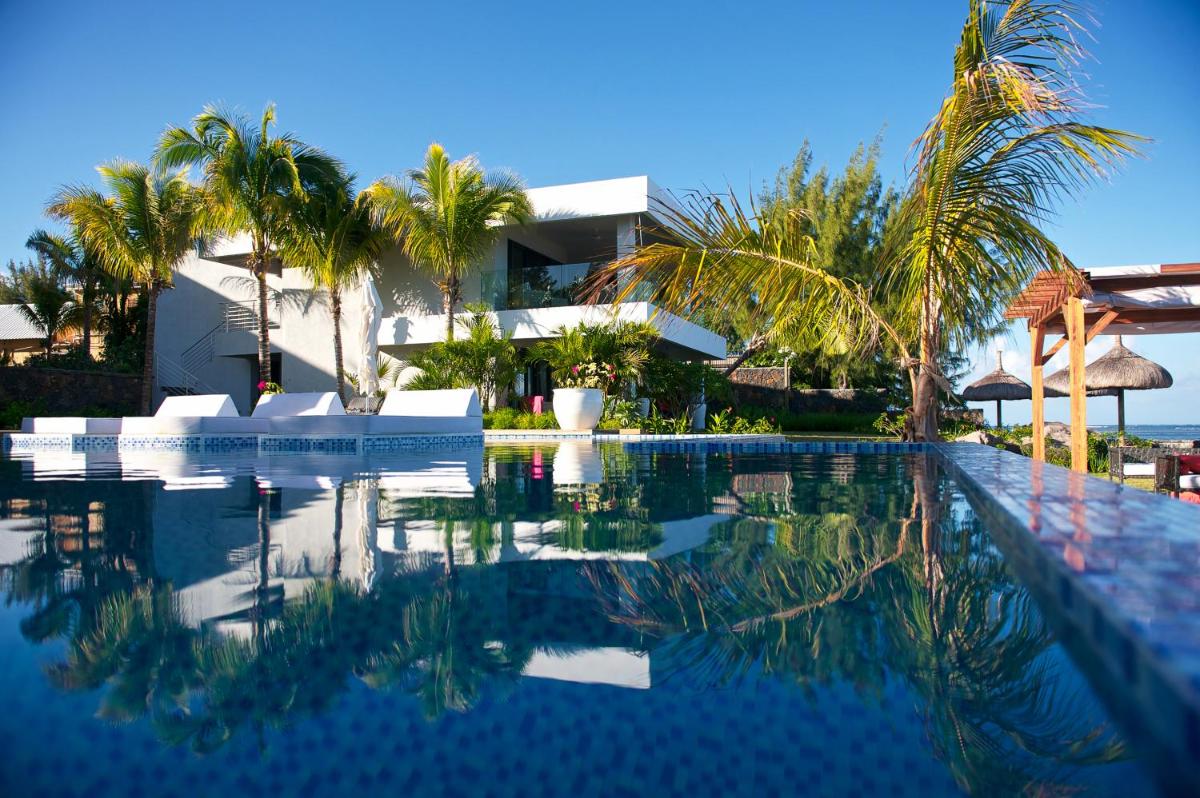 Leora Beachfront by Horizon Holidays - Housity