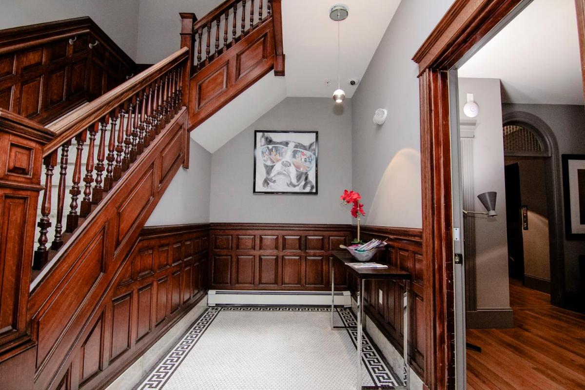 A Stylish Stay with a King Bed and Heated Floors #27 - Housity