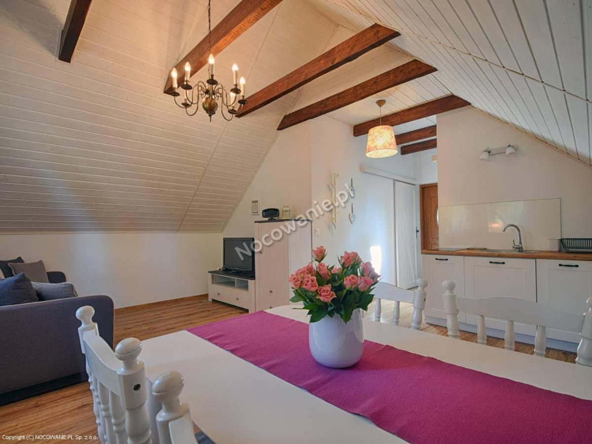 Apartament pod Dębem - Housity