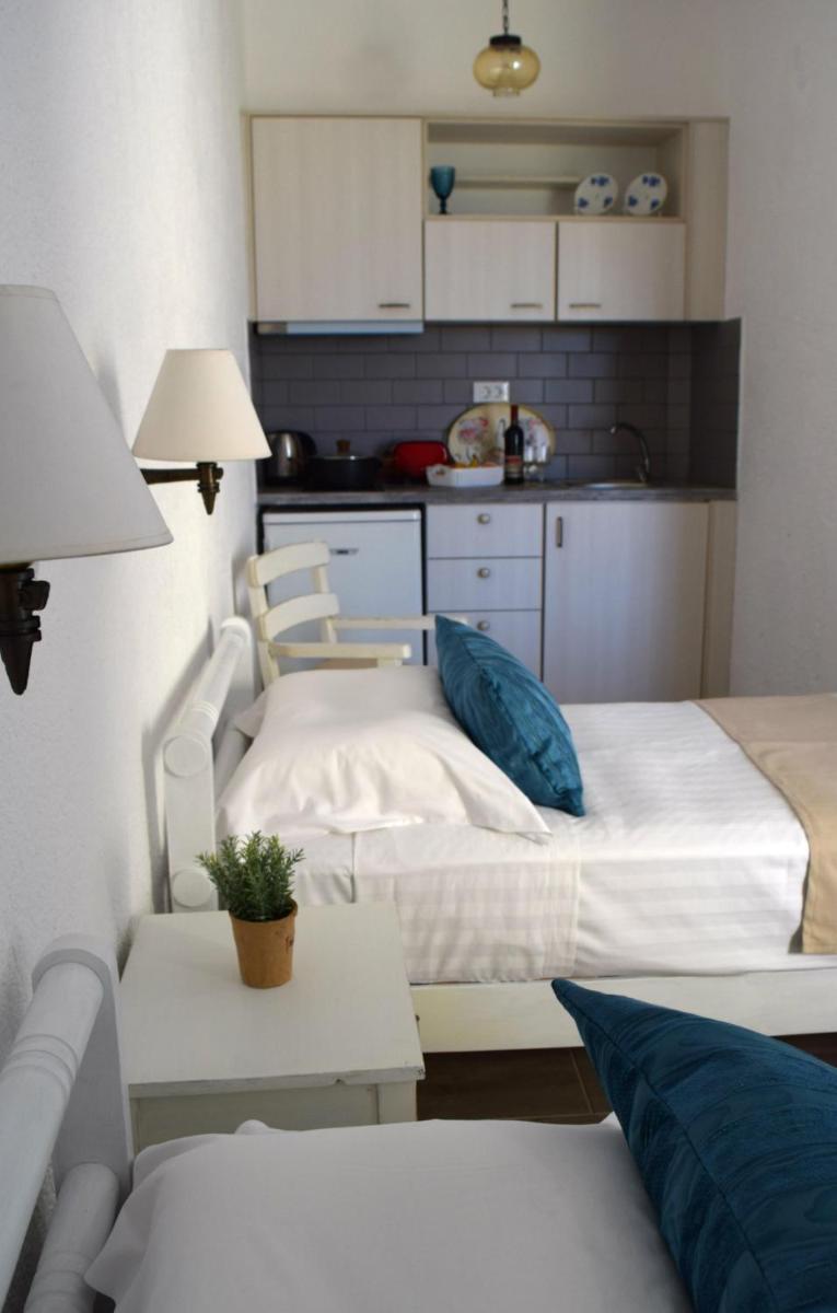 Elounda George Studios - Housity