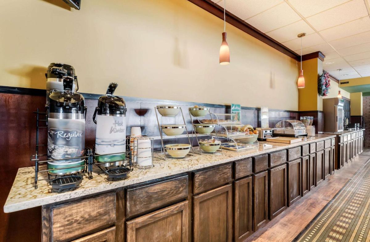 Quality Inn & Suites - Housity