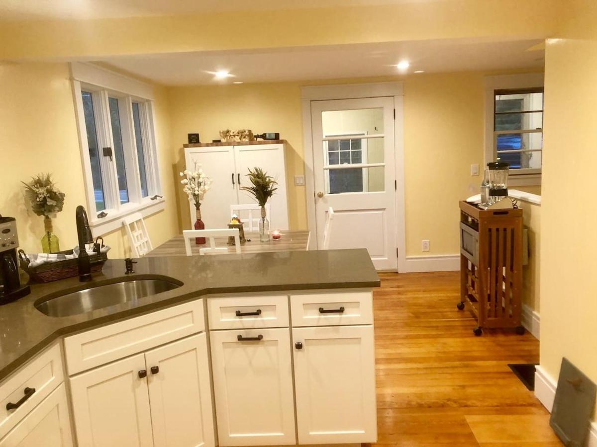 Newly Renovated 3BR Hudson Valley House - Housity