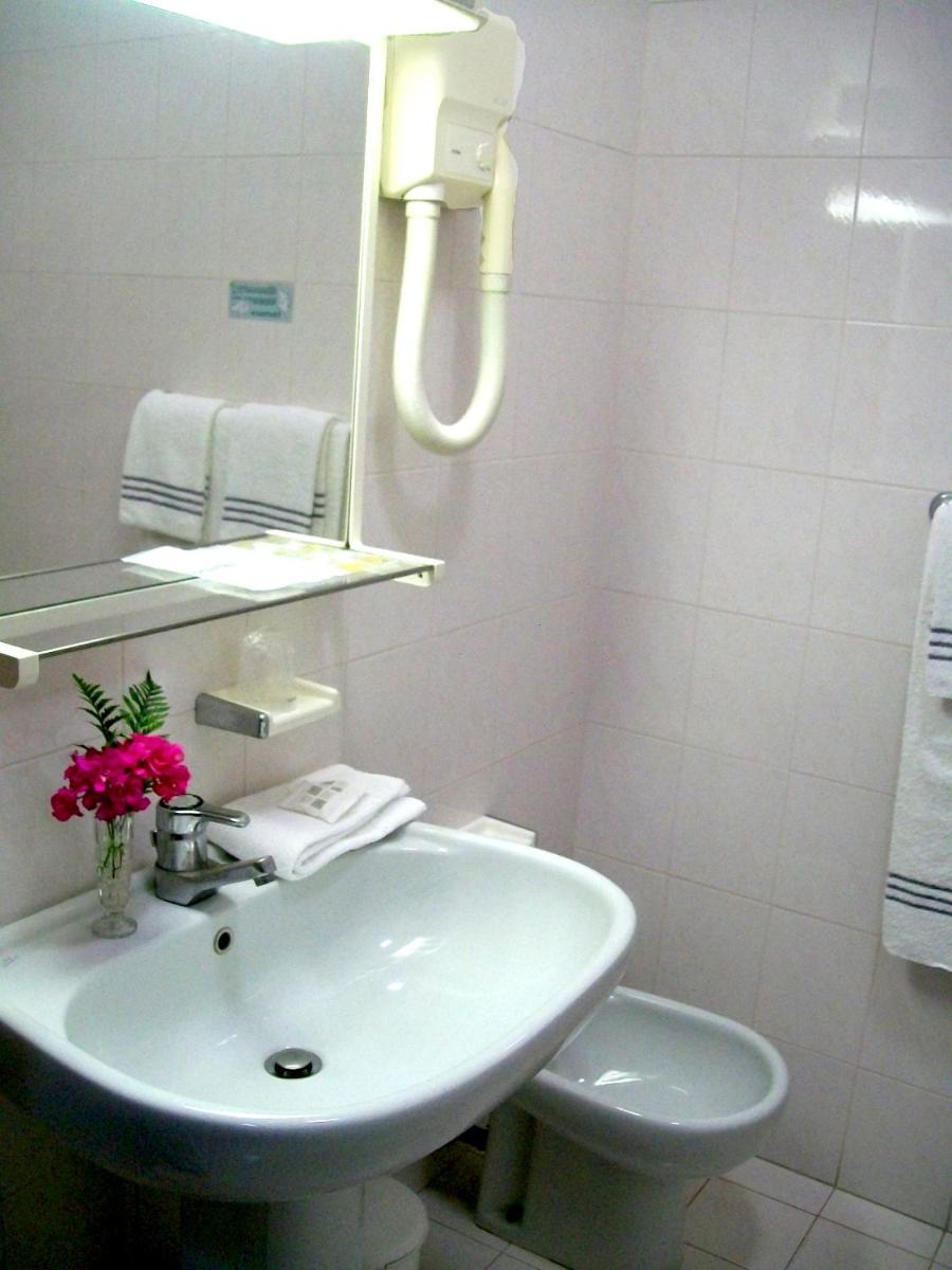 Hotel Du Parc - Housity