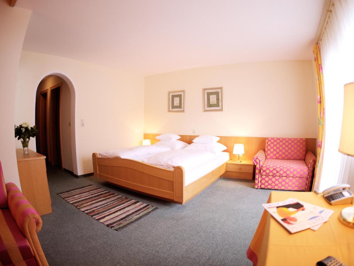 Pension Grissemann - Housity