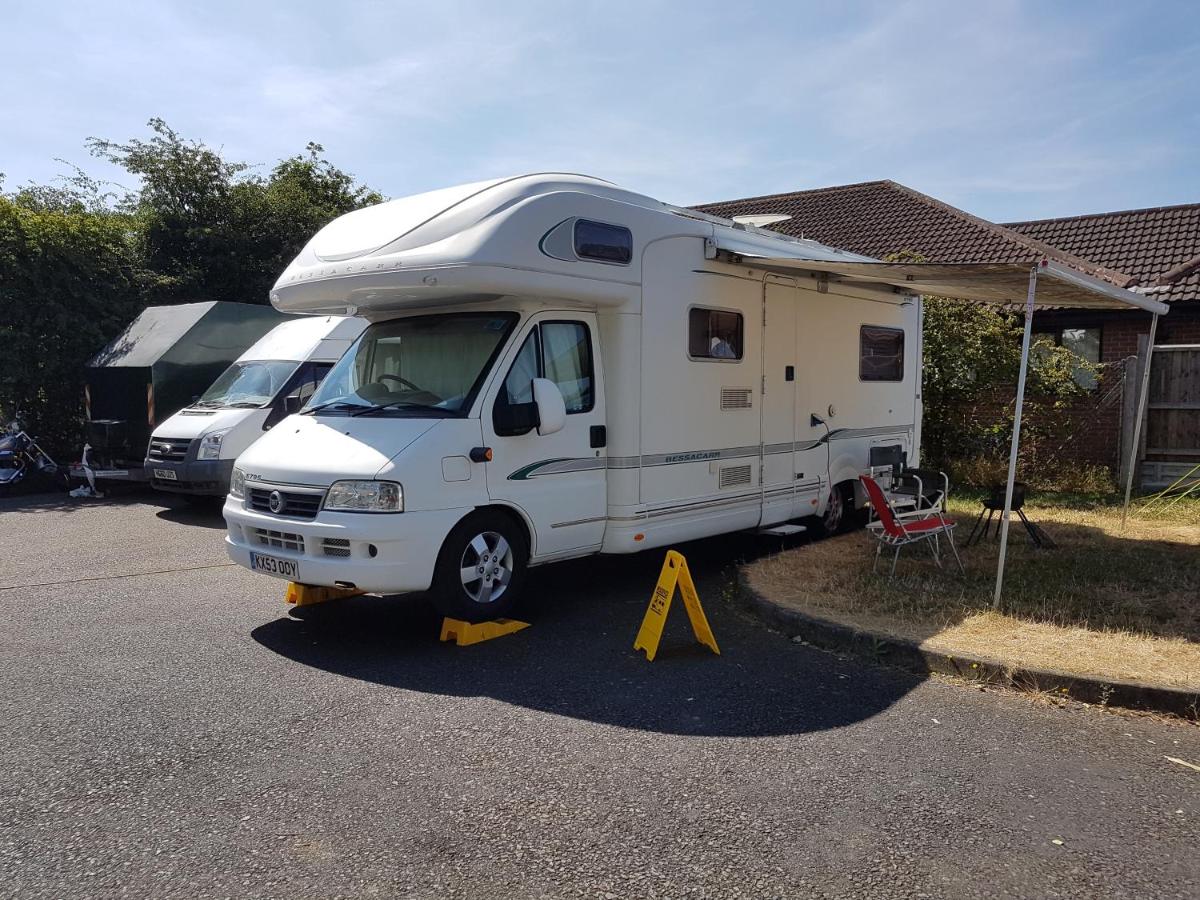 The Victoria Bikers Pub - Live Music Venue and Letting Rooms with Camping facilities - Housity
