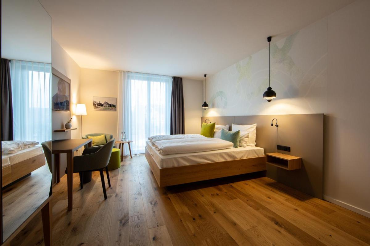 zum LOEWEN - Housity