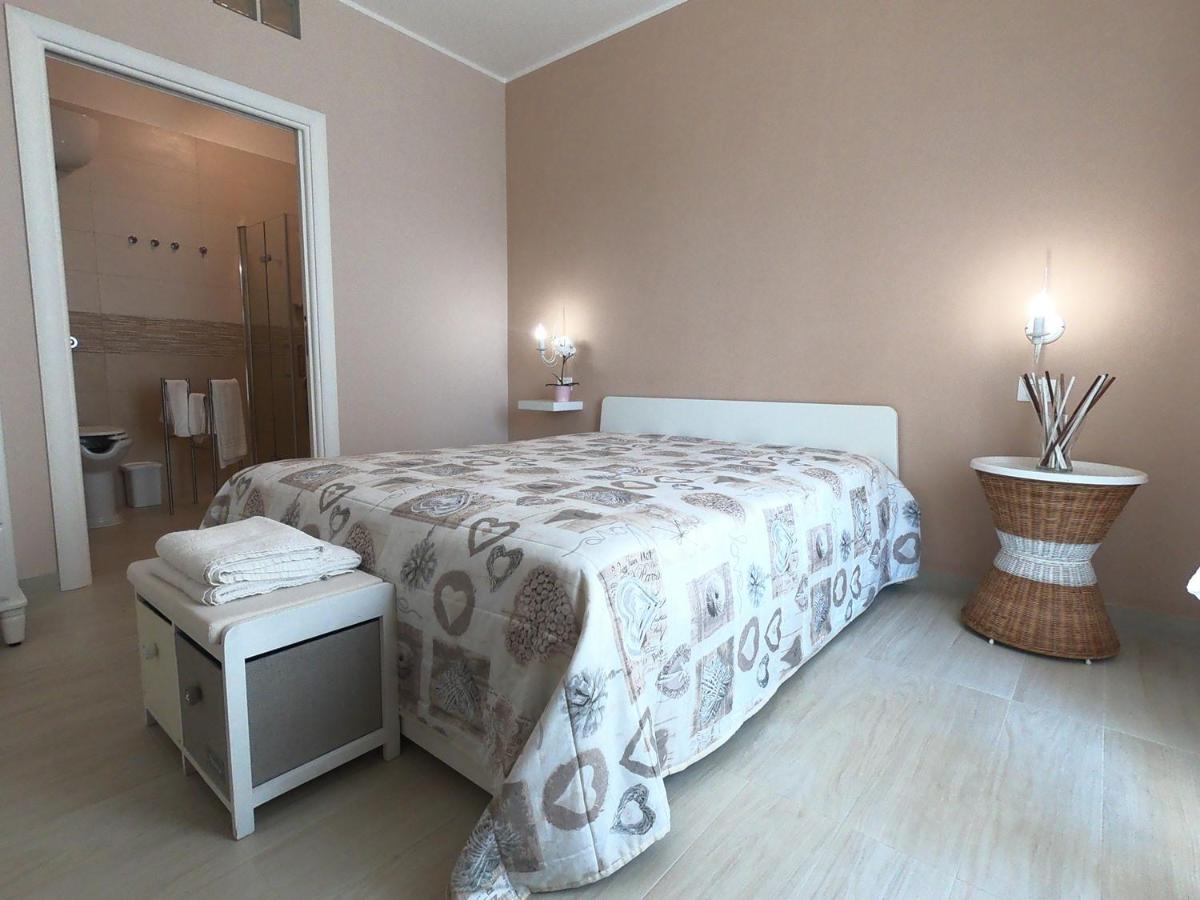 Lido Rosa Rooms Marina di Lesina - Housity