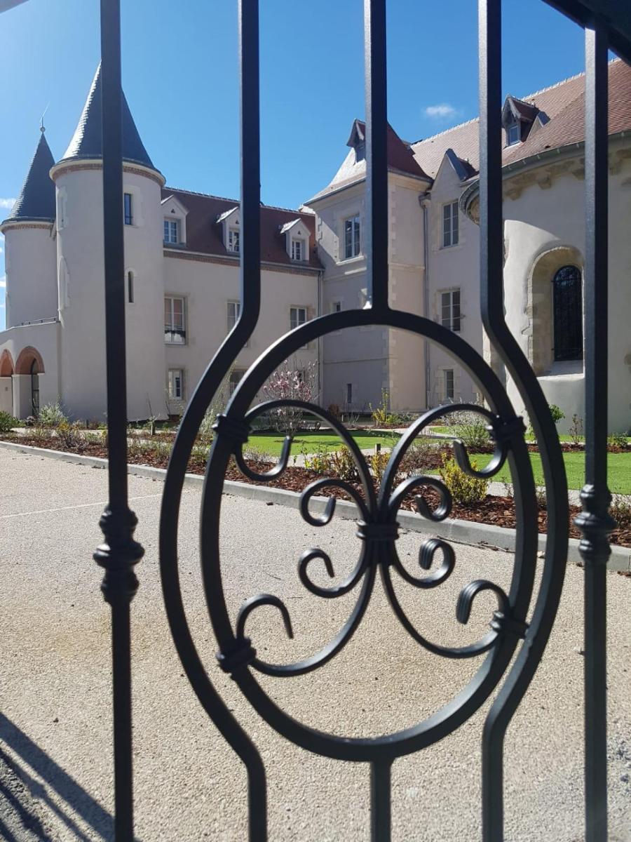 Photo de la galerie de l'établissement Château Saint-Jean, Relais & Châteaux, à Montluçon