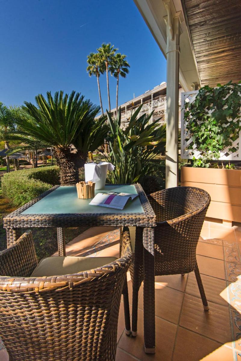 Jardín al aire libre en Lindner Hotel Mallorca Portals Nous, part of JdV by Hyatt