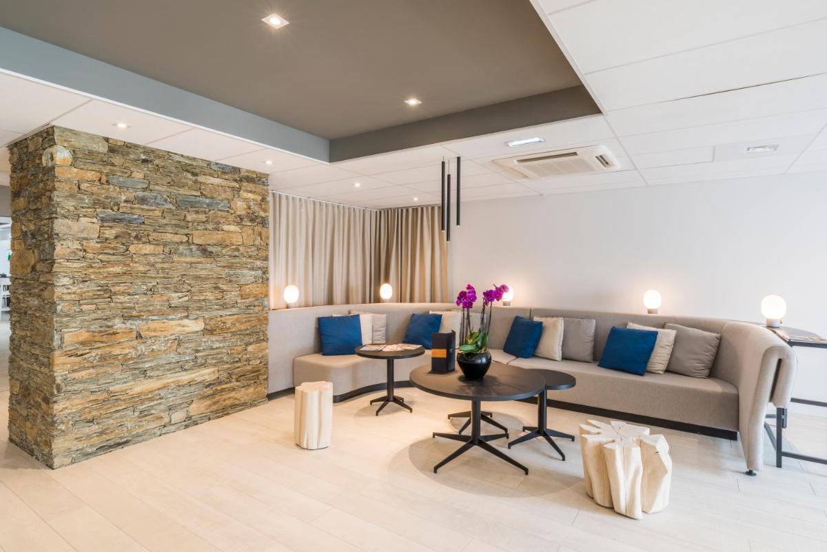 Coin salon dans l'établissement Mercure Hotel & Spa Bastia Biguglia