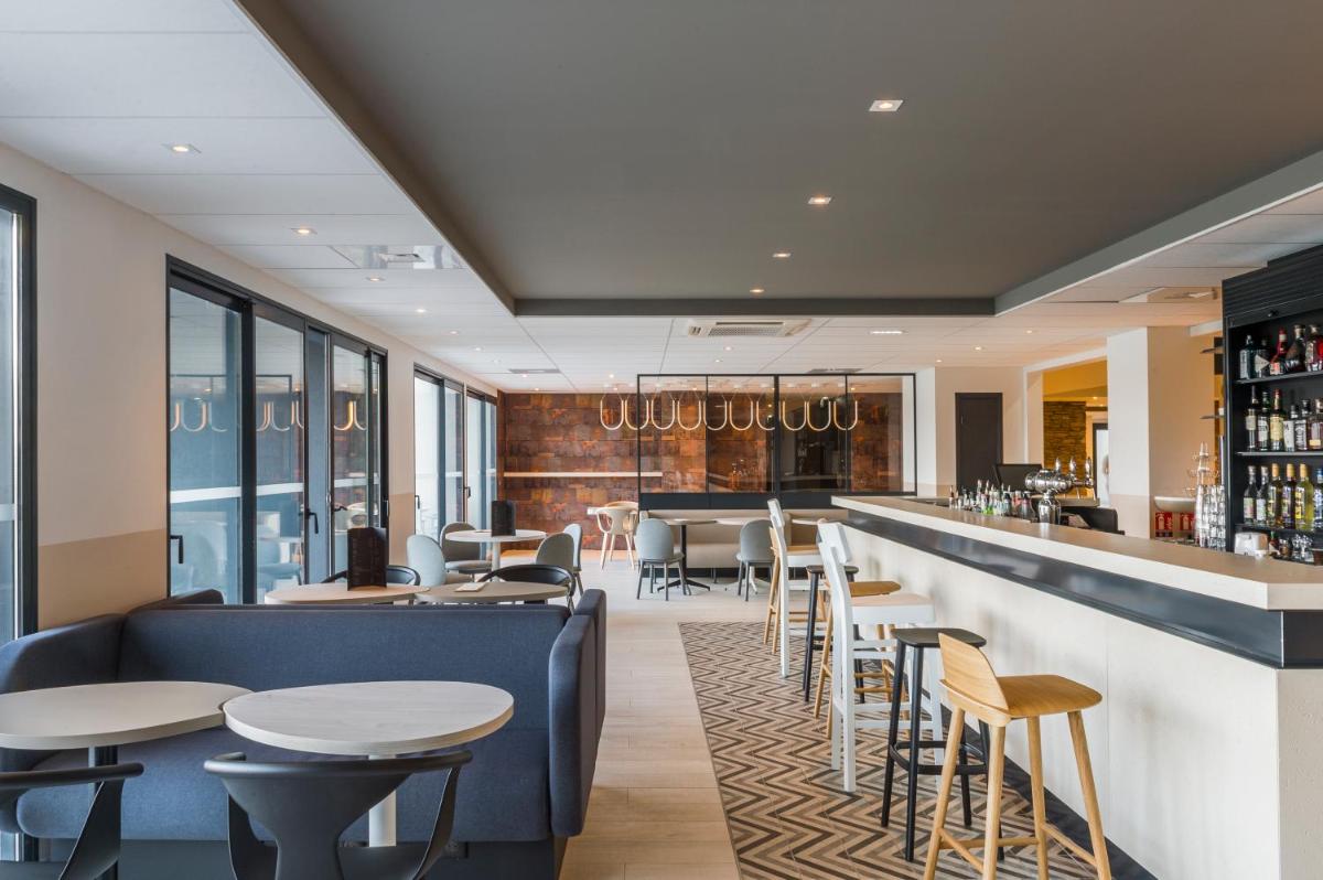 Salon ou bar de l'établissement Mercure Hotel & Spa Bastia Biguglia