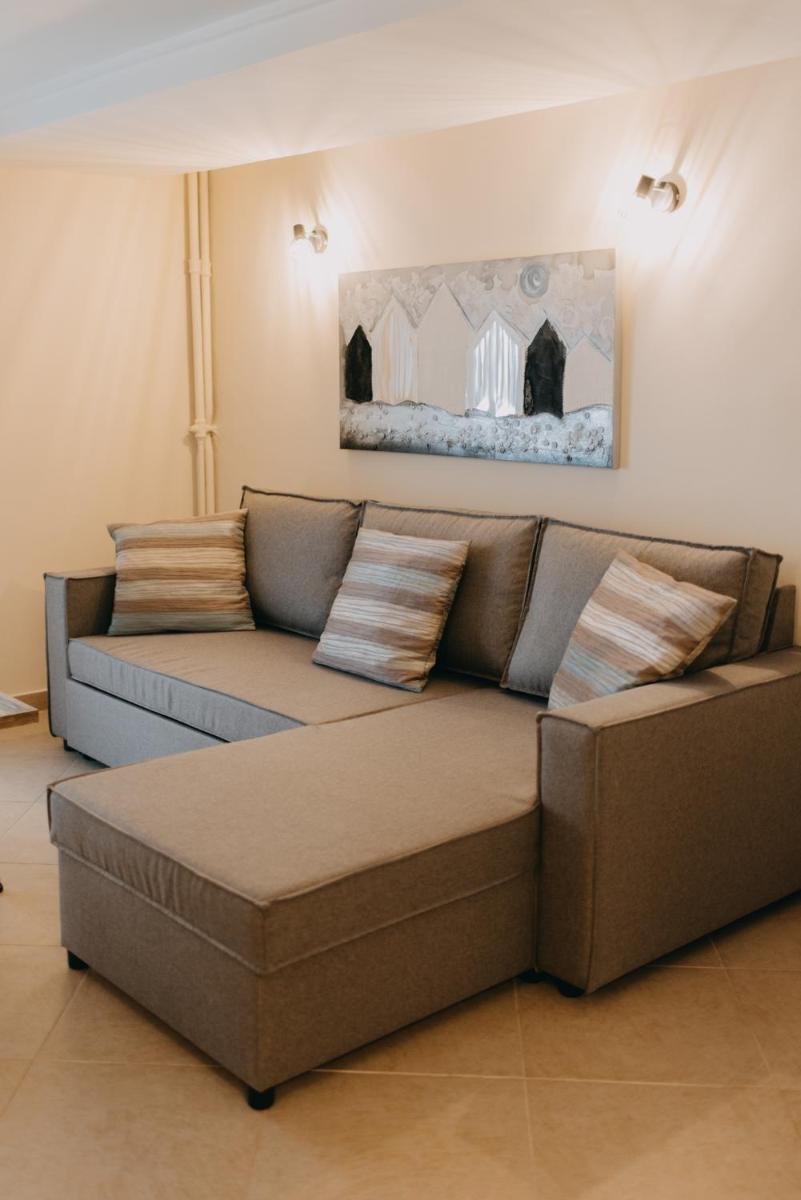 Best House, Central Luxury Apartment, Agiou Nikolaou, Patra - Housity