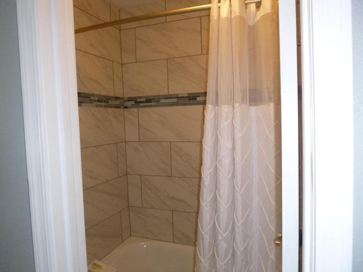 Sierra Inn - Housity