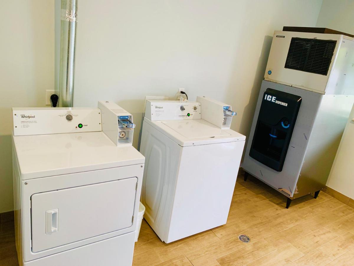 Americas Best Value Inn & Suites Porter North Houston - Housity