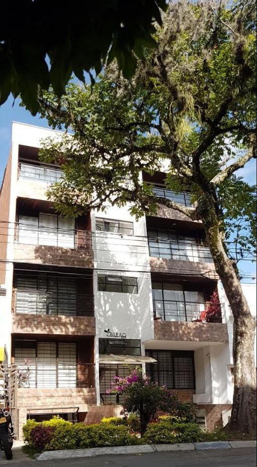 ApartaStudio Calasanz- Cerca Estación Metro Floresta - Housity