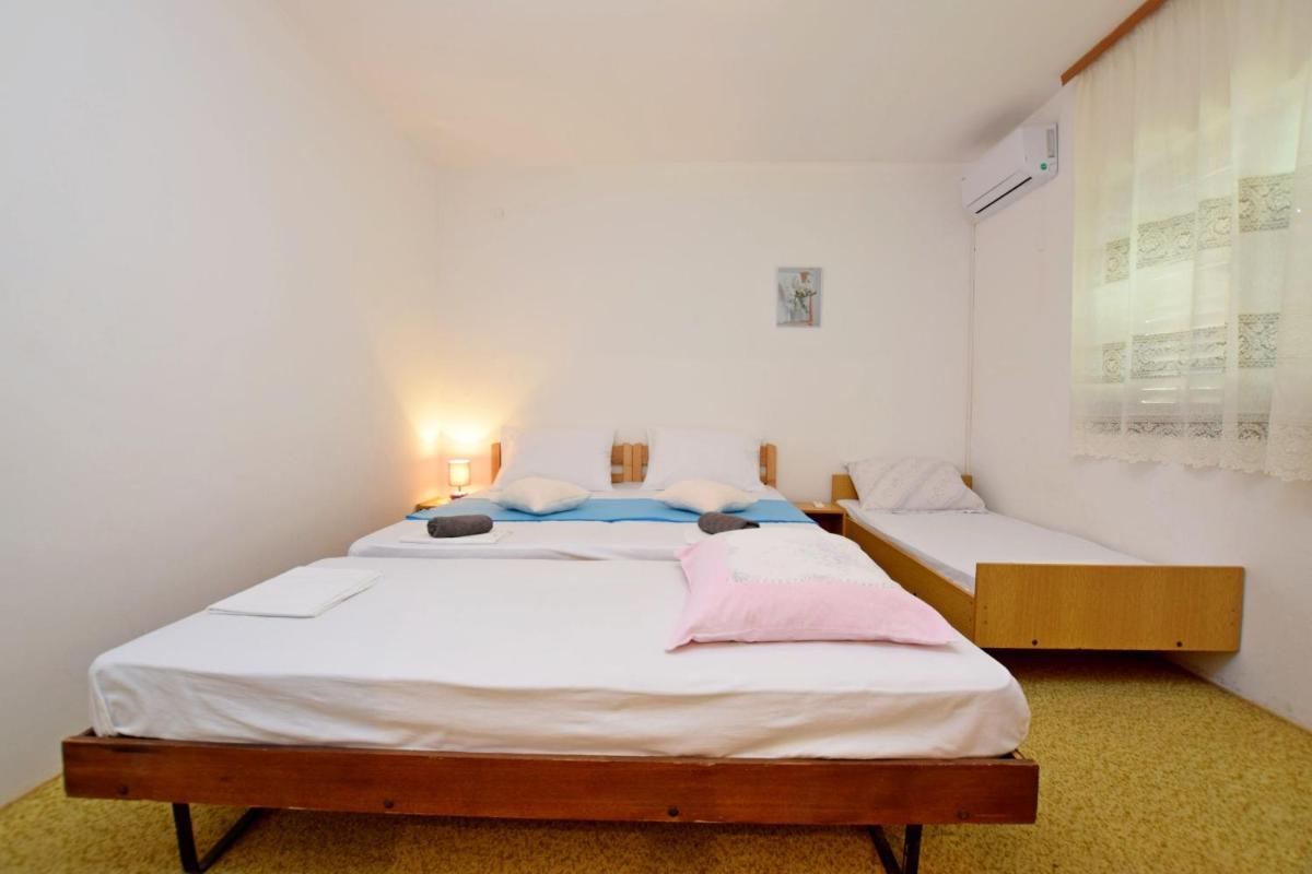 Apartment and Rooms Mila - Housity