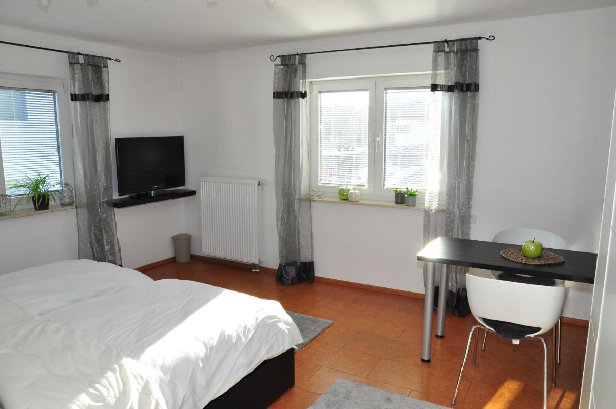 N37 -modern eingerichtete Zimmer in ruhiger Lage - Housity