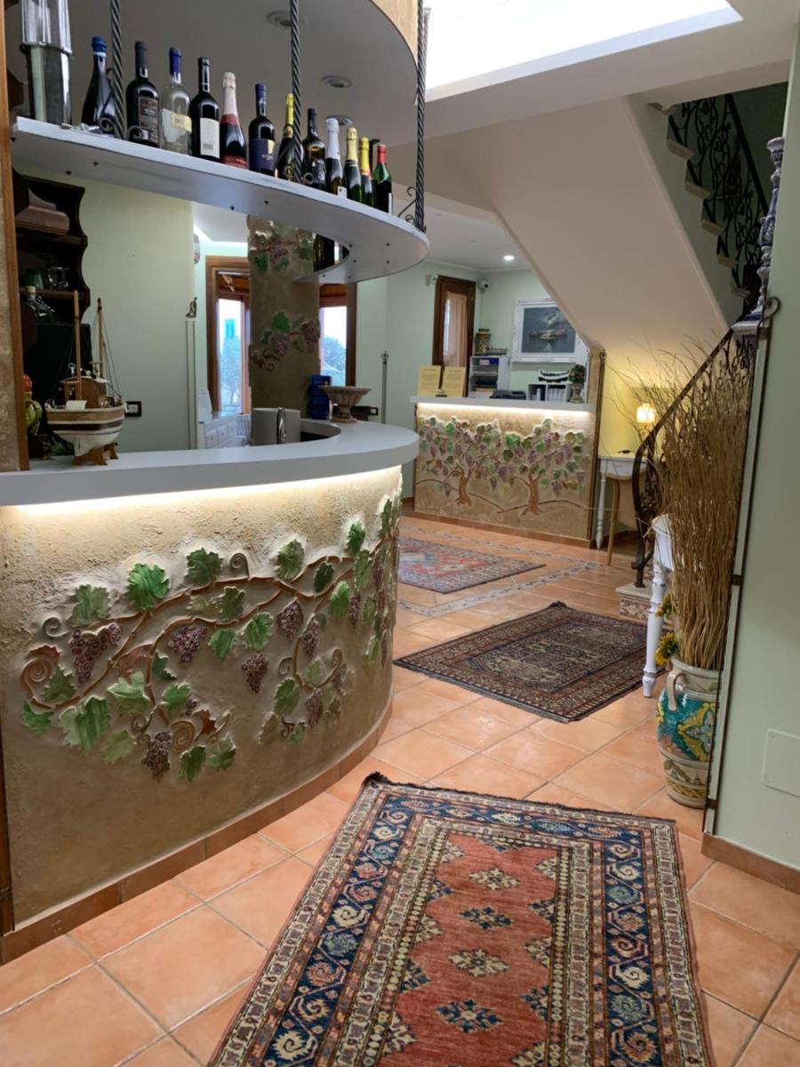 Krimar Hotel - Housity