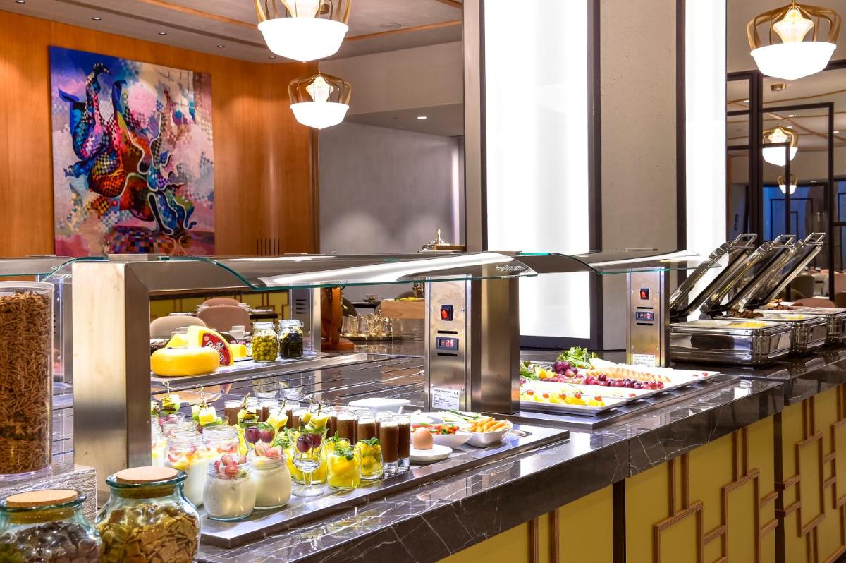 Refeições no hotel ou nas proximidades