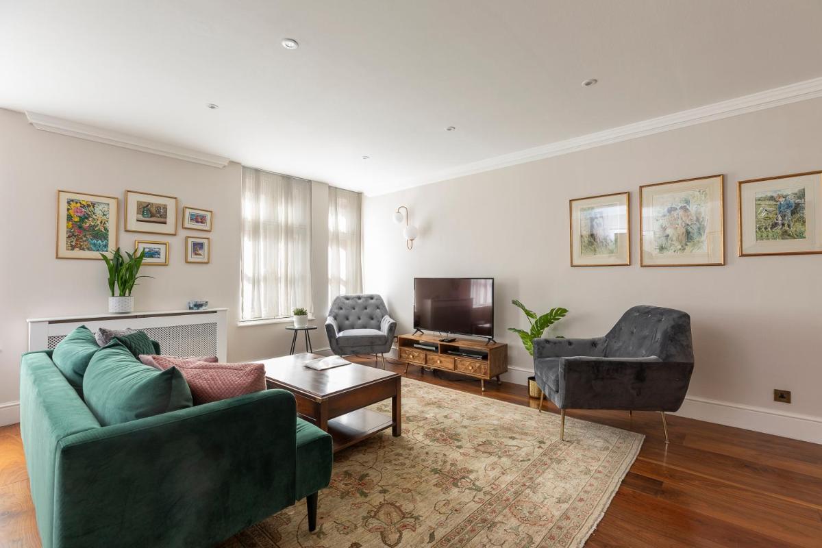 JOIVY Beautiful 2 bed apt in the heart of Mayfair, close to Tube - Housity