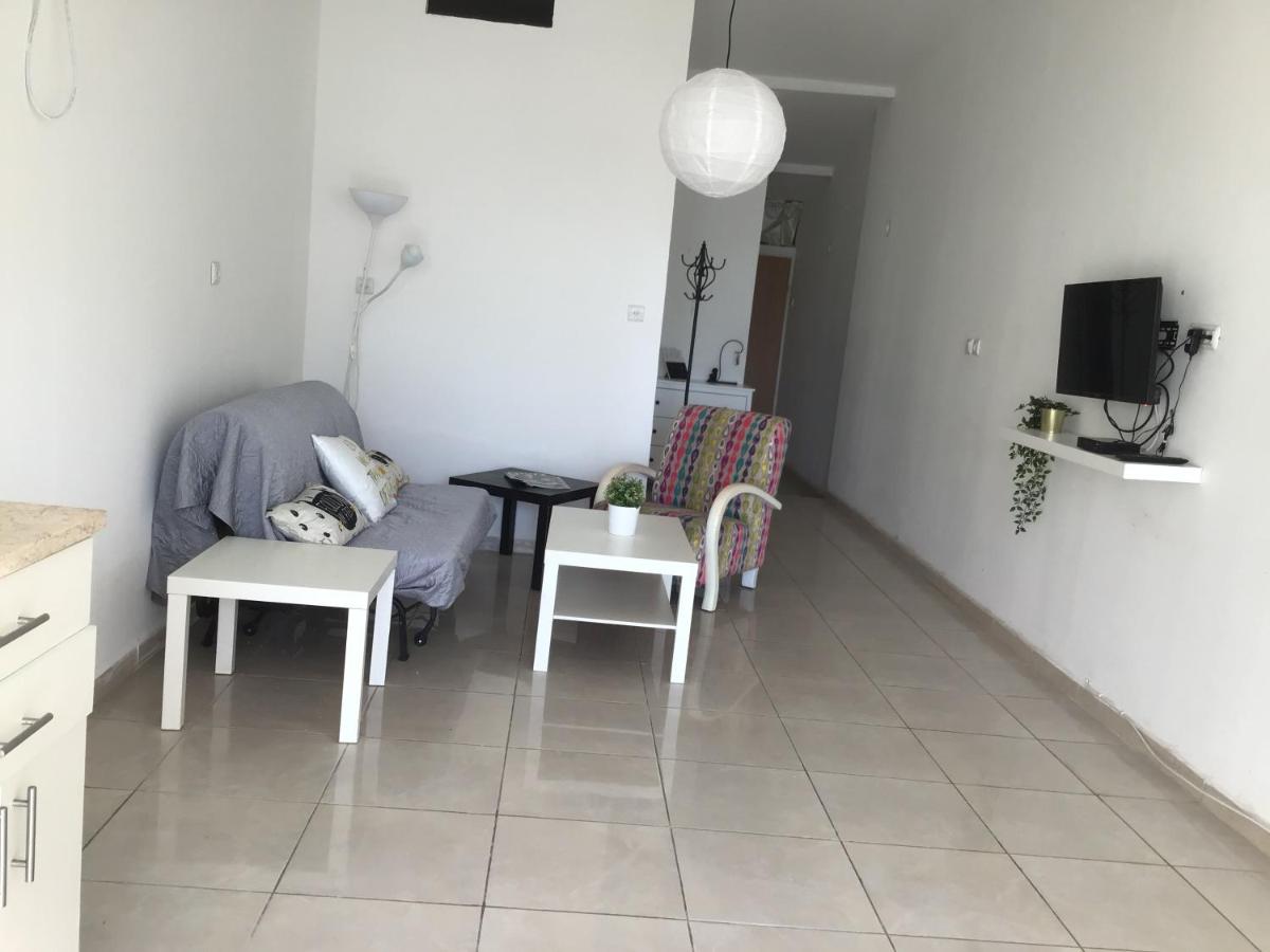 Yitshak Sadeh St. Apartment - Housity